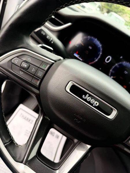 2021 Jeep Grand Cherokee Laredo 4x4
