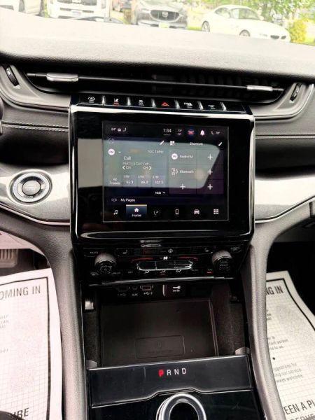 2021 Jeep Grand Cherokee Laredo 4x4