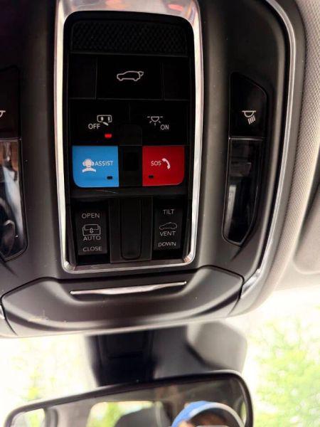 2021 Jeep Grand Cherokee Laredo 4x4