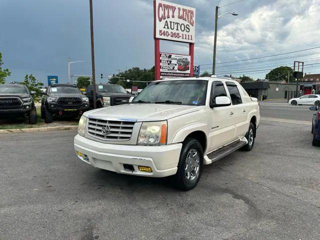 2005 Cadillac Escalade EXT Standard