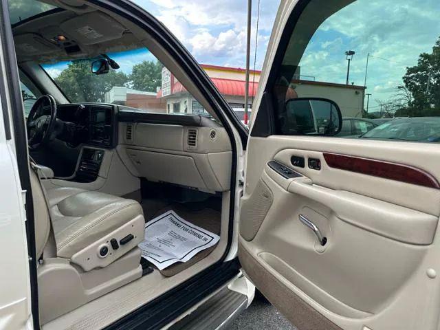 2005 Cadillac Escalade EXT Standard