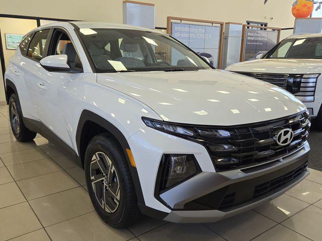 2026 Hyundai Tucson Hybrid Blue SE