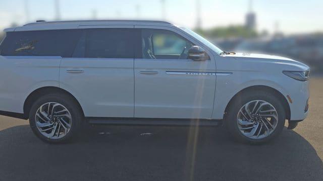 2026 Lincoln Navigator Premiere