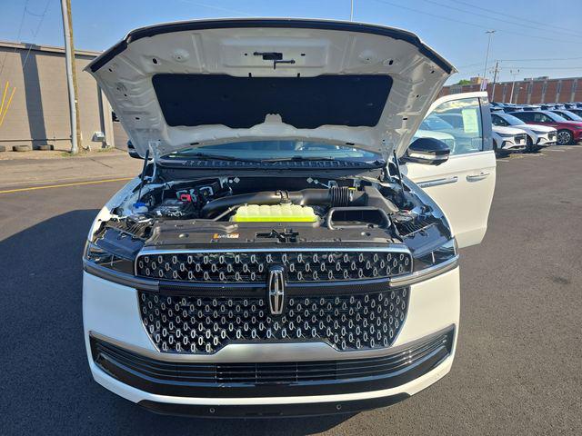 2026 Lincoln Navigator Premiere