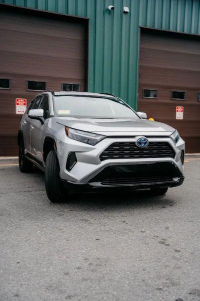 2024 Toyota RAV4 Hybrid SE