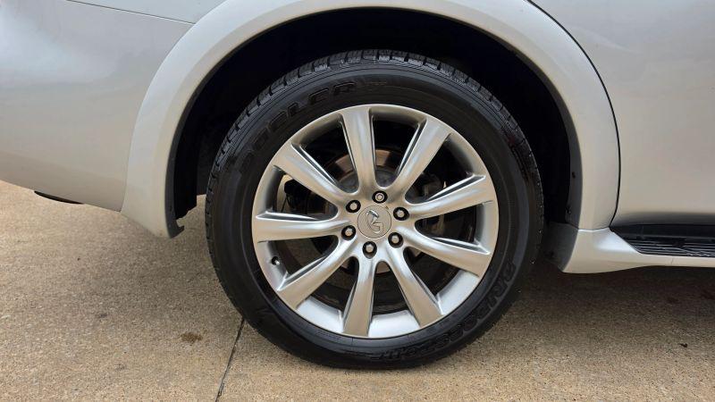2012 INFINITI QX56 QX56