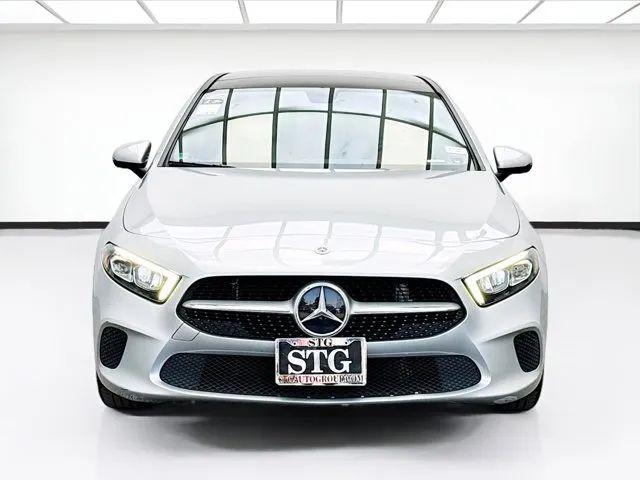 2021 Mercedes-Benz A 220 A 220