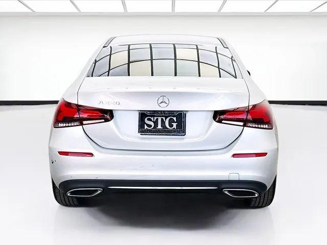 2021 Mercedes-Benz A 220 A 220