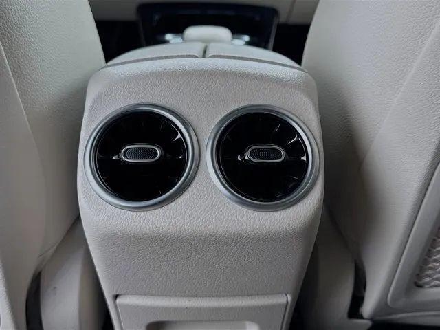 2021 Mercedes-Benz A 220 A 220