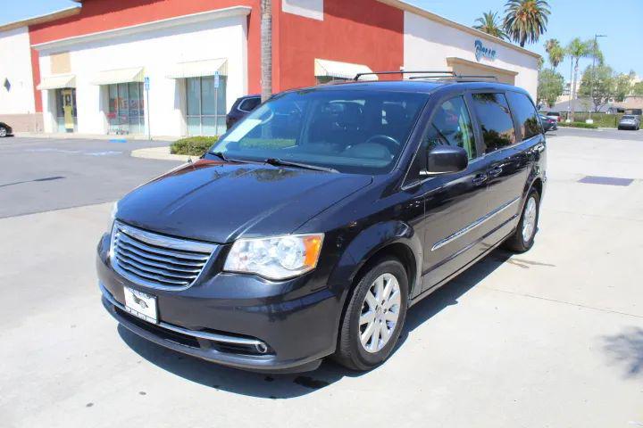 2014 Chrysler Town & Country Touring