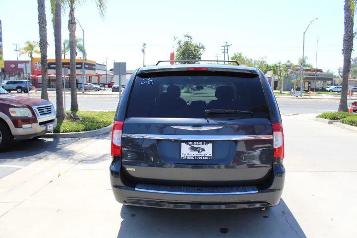 2014 Chrysler Town & Country Touring