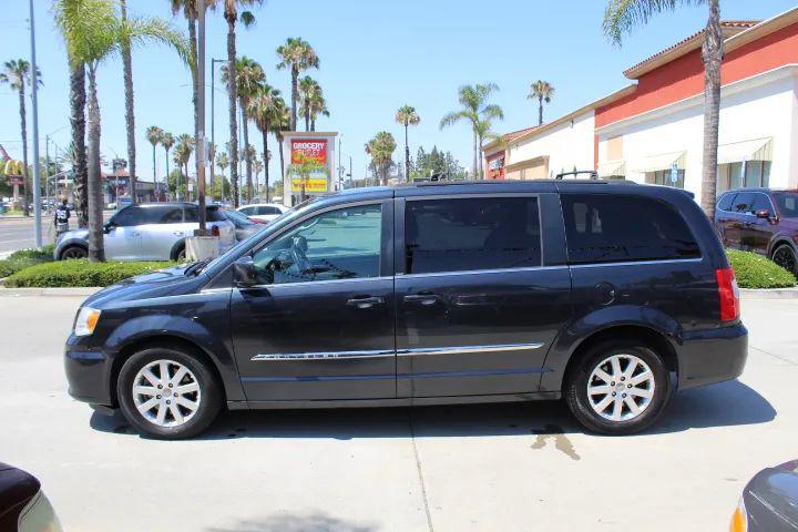 2014 Chrysler Town & Country Touring