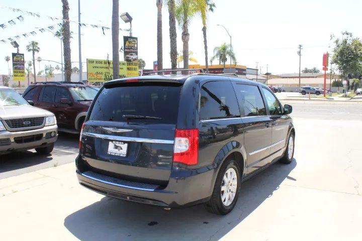 2014 Chrysler Town & Country Touring