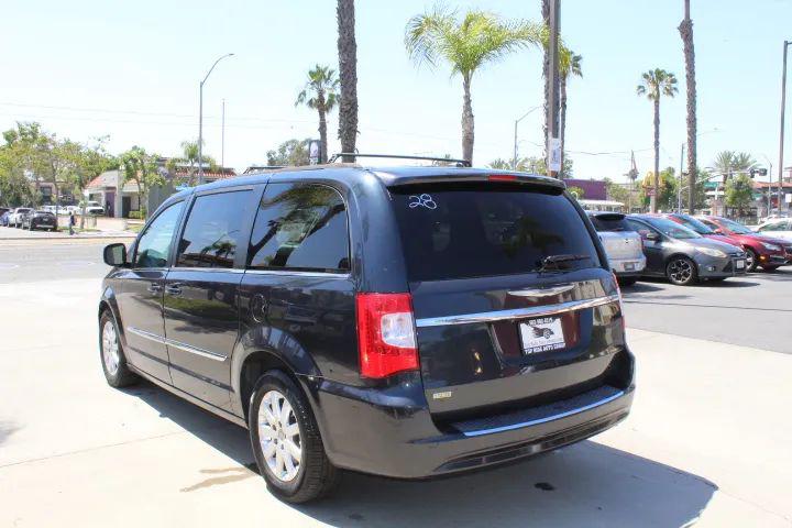 2014 Chrysler Town & Country Touring
