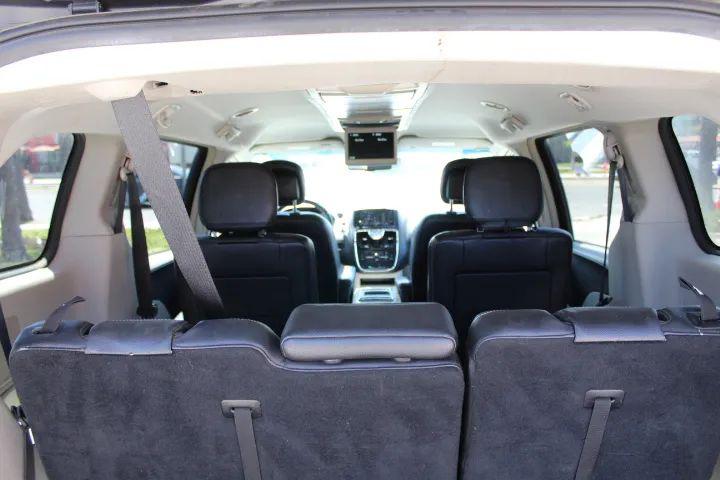 2014 Chrysler Town & Country Touring
