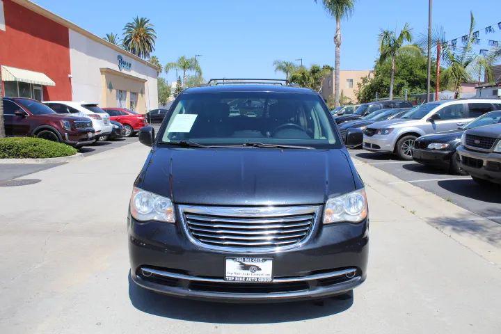 2014 Chrysler Town & Country Touring