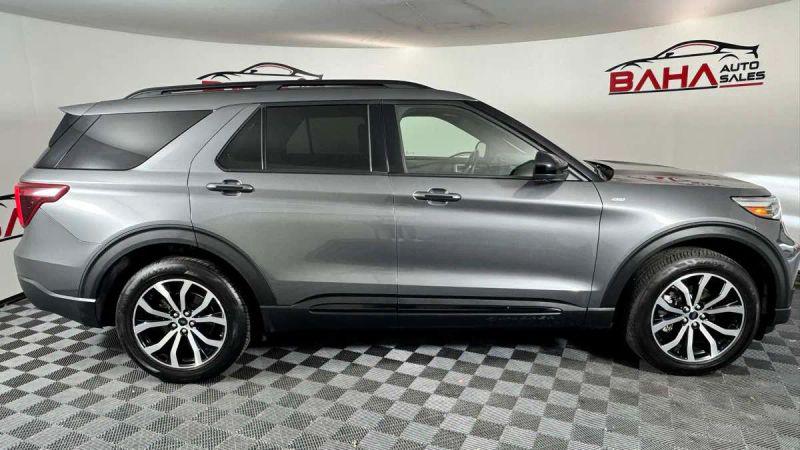 2022 Ford Explorer ST-Line