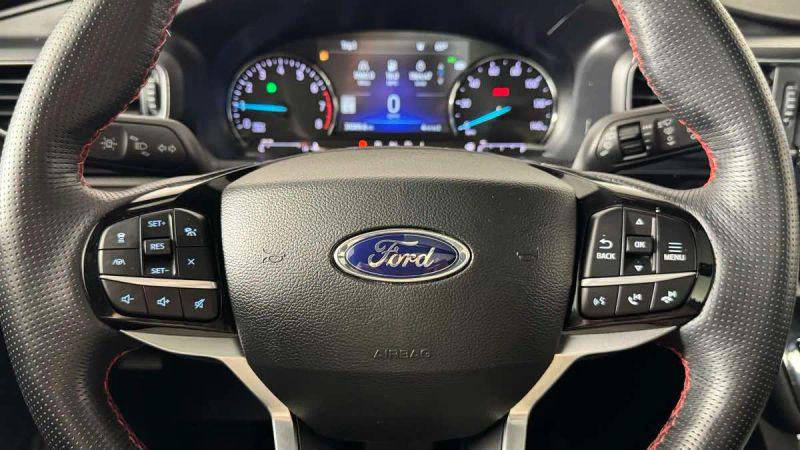 2022 Ford Explorer ST-Line