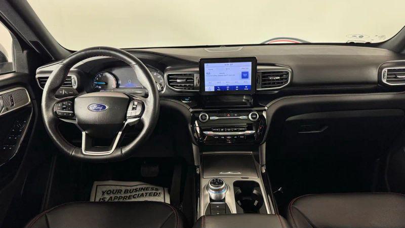 2022 Ford Explorer ST-Line
