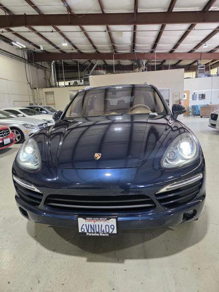 2012 Porsche Cayenne Base