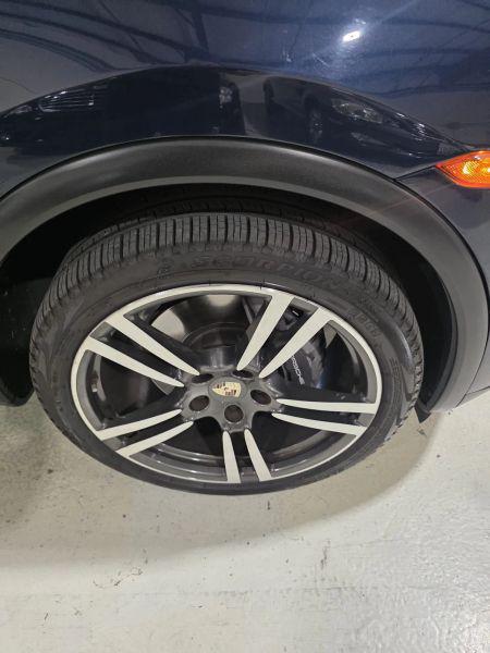 2012 Porsche Cayenne Base