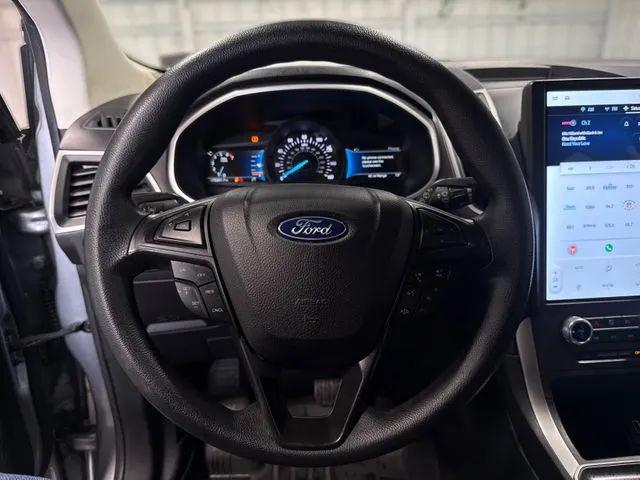 2021 Ford Edge SE