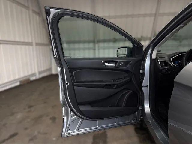 2021 Ford Edge SE
