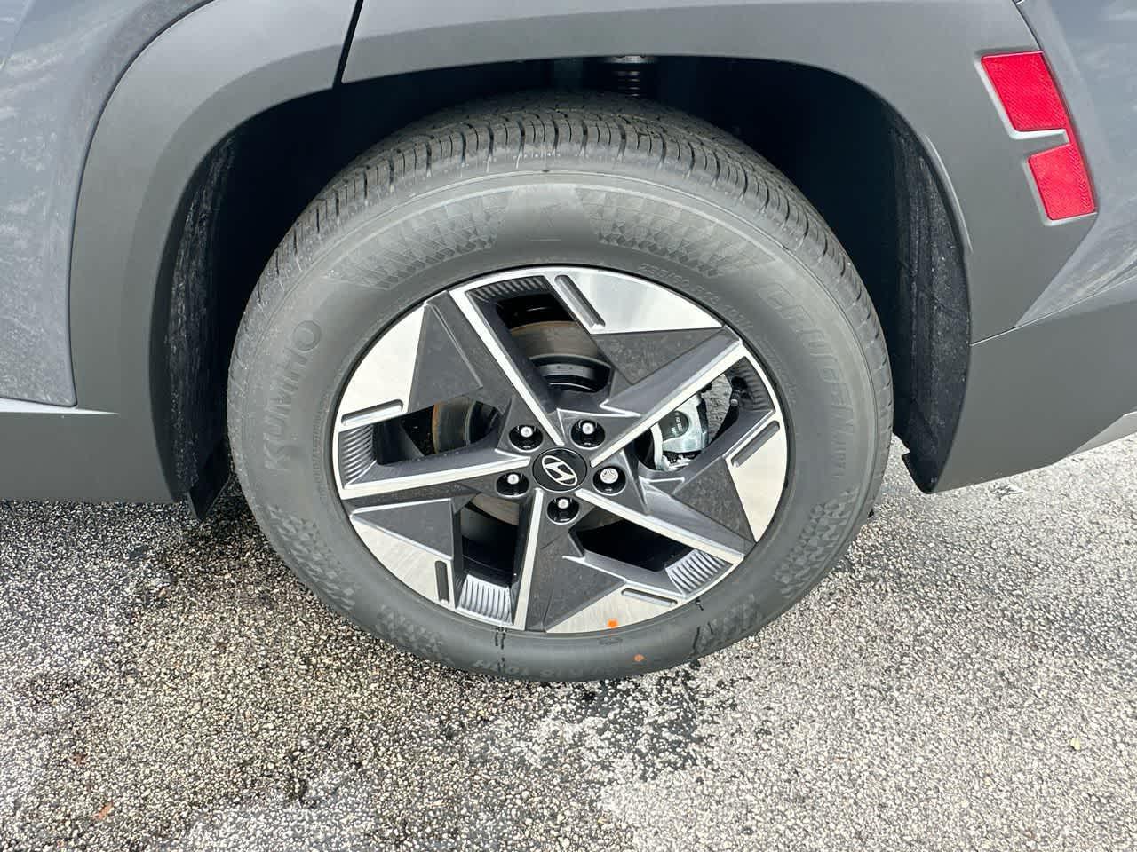 New 2026 Ecotronic Gray Hyundai SEL Premium FWD image 40