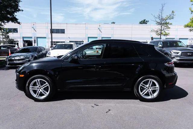 2022 Porsche Macan Base