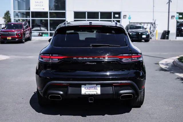 2022 Porsche Macan Base