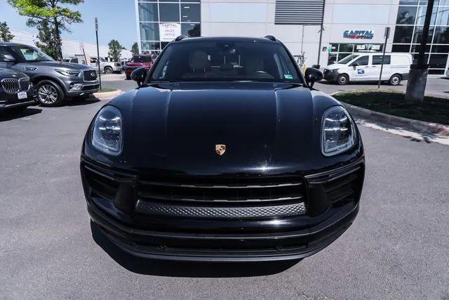 2022 Porsche Macan Base