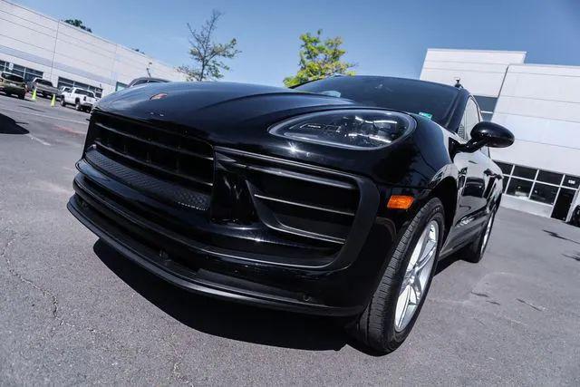 2022 Porsche Macan Base