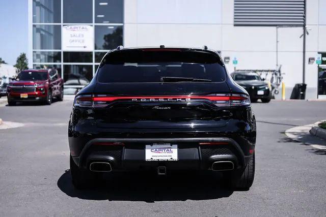2022 Porsche Macan Base