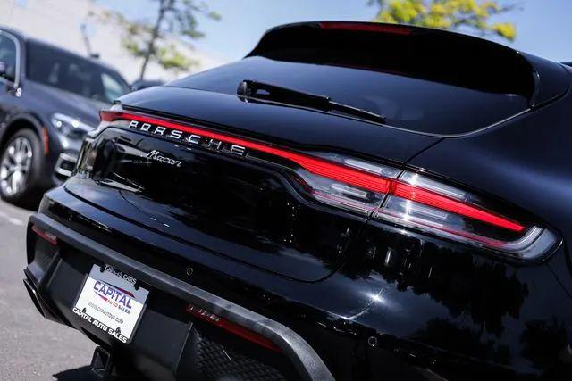 2022 Porsche Macan Base