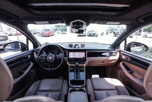 2022 Porsche Macan Base