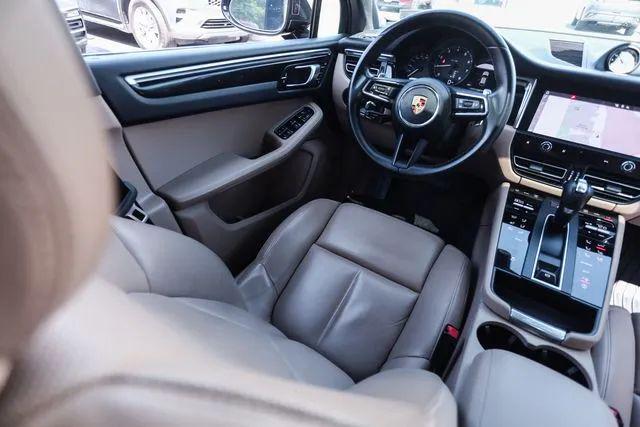 2022 Porsche Macan Base