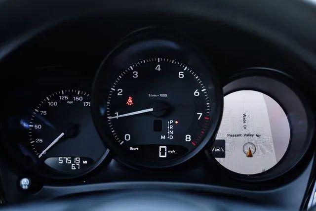 2022 Porsche Macan Base