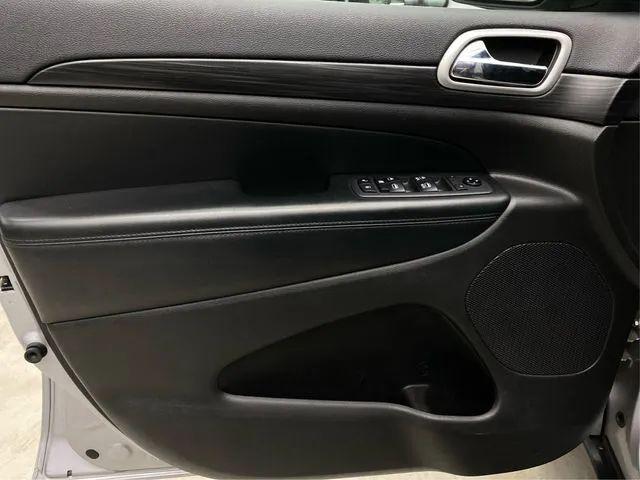 2019 Jeep Grand Cherokee Laredo E 4x4