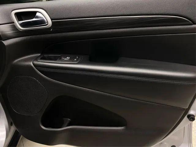 2019 Jeep Grand Cherokee Laredo E 4x4