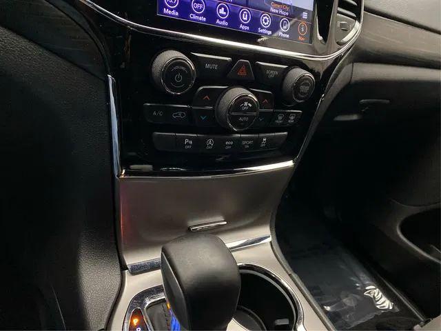 2019 Jeep Grand Cherokee Laredo E 4x4
