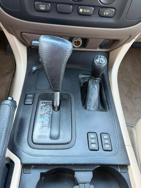 2000 Toyota Land Cruiser Base