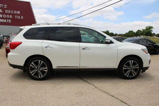 2020 Nissan Pathfinder Platinum 2WD