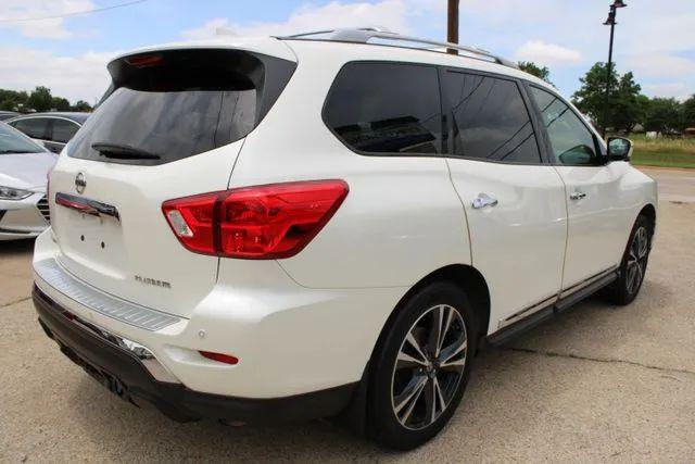 2020 Nissan Pathfinder Platinum 2WD