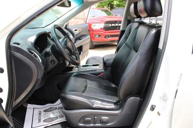 2020 Nissan Pathfinder Platinum 2WD
