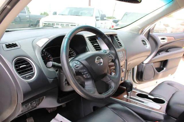 2020 Nissan Pathfinder Platinum 2WD