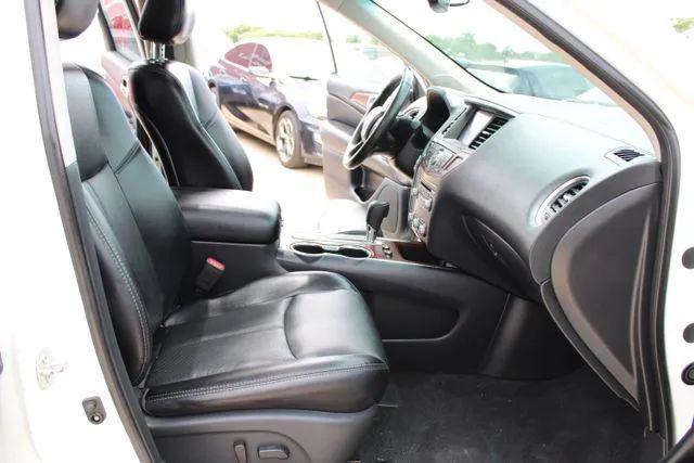 2020 Nissan Pathfinder Platinum 2WD
