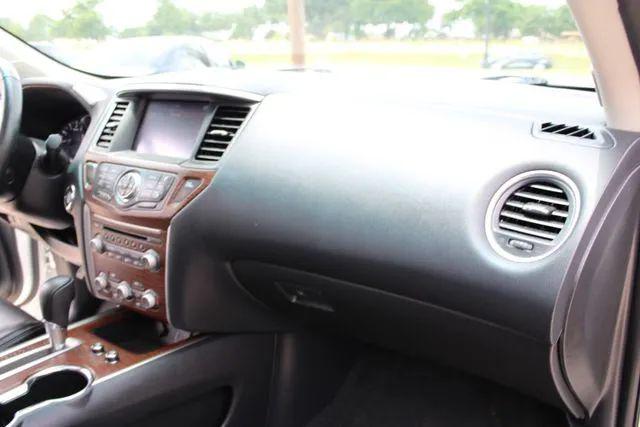 2020 Nissan Pathfinder Platinum 2WD