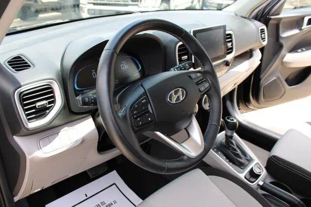 2025 Hyundai Venue SEL