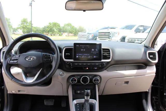 2025 Hyundai Venue SEL