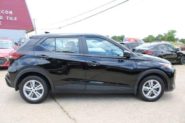 2023 Nissan Kicks S Xtronic CVT
